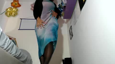 CATHALINA NATA online show from September 17, 2025, 3:57 pm