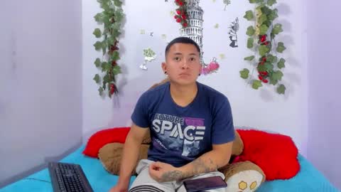 nataliaandjulliam online show from February 22, 2026, 3:07 am