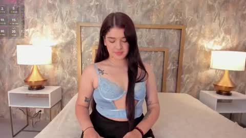 Natalia Milian online show from October 17, 2025, 2:59 am