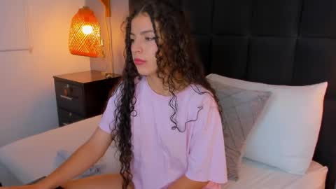 N A T A L I E online show from May 25, 2026, 11:38 am
