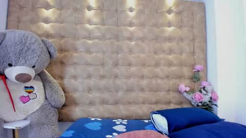 Snapshot of natalie_garciia chatting on July 23, 2026, 7:23 pm online show from July 23, 2026, 7:23 pm