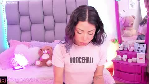       online show from December 7, 2024, 4:03 pm