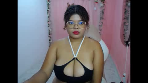 natalie_tits1 online show from October 8, 2025, 4:48 pm