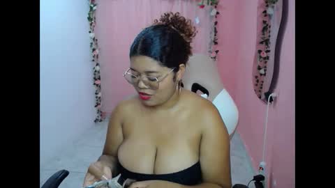 natalie_tits1 online show from October 23, 2025, 6:50 pm