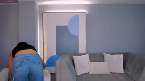 Natalie Lewis online show from February 20, 2026, 11:22 am