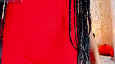 Snapshot of natalieparkerr chatting on November 13, 2025, 12:37 pm NATALIE online show from November 13, 2025, 12:37 pm