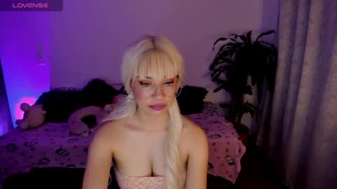 Snapshot of nataly_29 chatting on May 13, 2026, 2:09 am MissNatis online show from May 13, 2026, 2:09 am