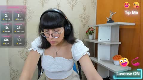 N A T A L Y online show from January 29, 2025, 1:17 pm