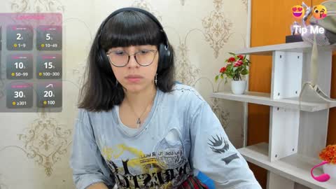 N A T A L Y online show from February 4, 2025, 12:33 pm
