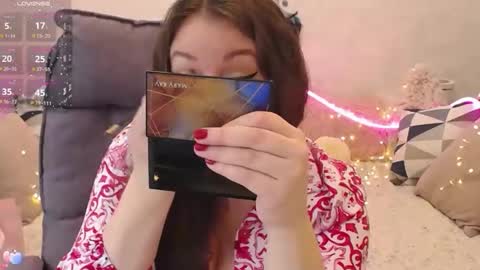 Snapshot of nataly_cute1 chatting on January 17, 2025, 8:11 pm Nataly online show from January 17, 2025, 8:11 pm