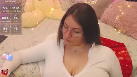 Snapshot of nataly_cute1 chatting on January 27, 2025, 2:31 am Nataly online show from January 27, 2025, 2:31 am