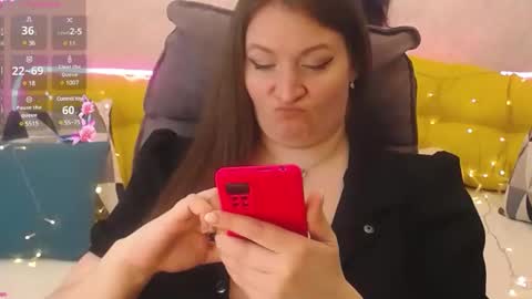 Snapshot of nataly_cute1 chatting on February 9, 2025, 10:00 pm Nataly online show from February 9, 2025, 10:00 pm