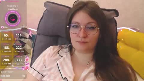 Snapshot of nataly_cute1 chatting on February 24, 2025, 5:11 am Nataly online show from February 24, 2025, 5:11 am