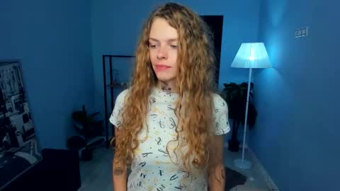 Natalie online show from October 22, 2025, 5:30 am