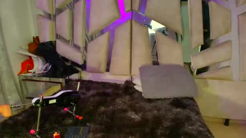 Natalye foster online show from March 19, 2026, 6:45 pm