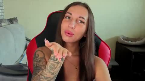 Snapshot of natalyfreman chatting on May 21, 2026, 6:53 am Nataly online show from May 21, 2026, 6:53 am