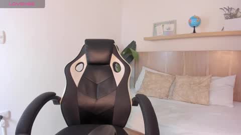 N A T A S H A online show from December 28, 2024, 5:02 am