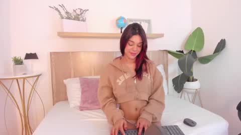 N A T A S H A online show from January 5, 2025, 2:17 am