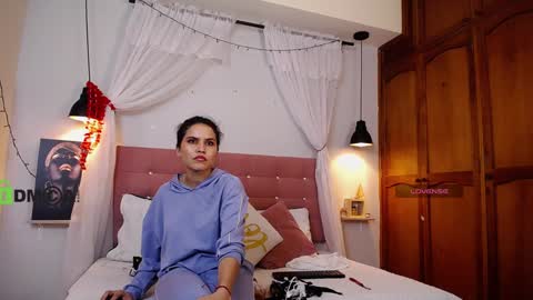 natasha online show from February 8, 2025, 3:00 pm