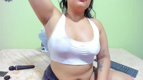 Natasha online show from April 8, 2026, 2:33 am