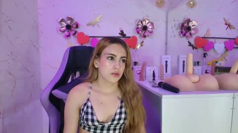 NATASHA online show from February 4, 2026, 9:42 pm