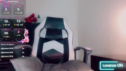 natasha_clifford online show from January 8, 2026, 7:27 pm