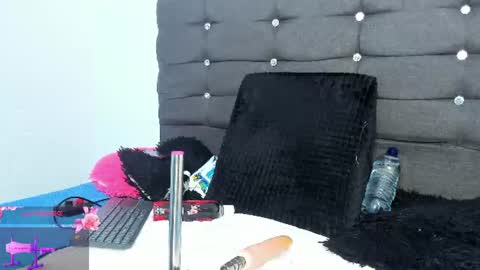 Snapshot of natasha_cute01 chatting on July 7, 2026, 1:04 pm natasha_cute01 online show from July 7, 2026, 1:04 pm