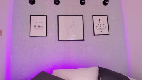  Natasha  online show from December 17, 2025, 11:27 am