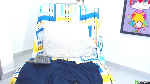 Natasha online show from March 4, 2025, 12:50 am