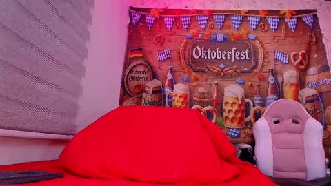 Natasha online show from September 20, 2025, 7:15 pm