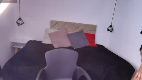 N A T A S H A online show from April 20, 2026, 7:15 pm