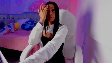 Natasha  online show from February 28, 2025, 4:32 am