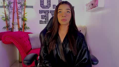 Natasha  online show from April 8, 2026, 5:24 pm