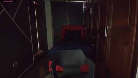 Natasha Mason online show from January 12, 2025, 5:54 pm