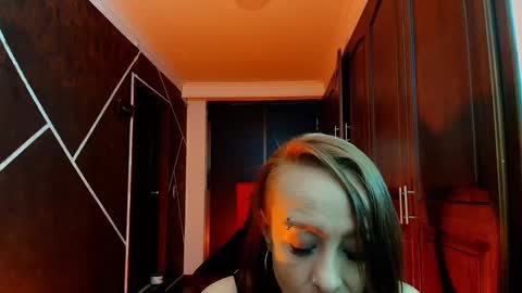 Natasha Mason online show from February 25, 2025, 11:41 am