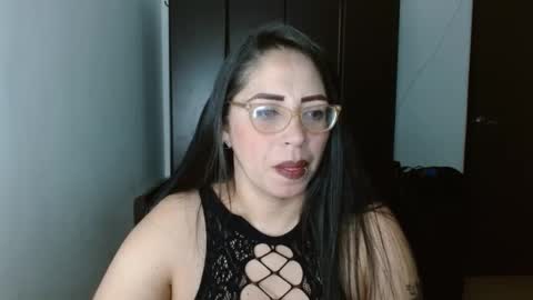 Natasha Smithe  online show from February 10, 2025, 1:01 pm