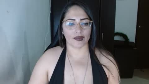 Natasha Smithe  online show from November 24, 2025, 1:05 am