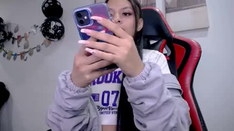 Snapshot of natashax_hot chatting on October 17, 2025, 10:01 pm Natashax  online show from October 17, 2025, 10:01 pm