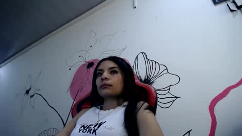 Snapshot of natashax_hot chatting on June 3, 2026, 4:34 pm Natashax online show from June 3, 2026, 4:34 pm
