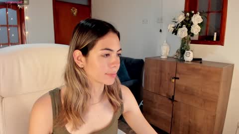 Snapshot of nathaaly_sky chatting on January 17, 2025, 10:44 am nathaly sky online show from January 17, 2025, 10:44 am