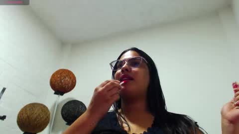 nathalia_correa online show from November 20, 2025, 4:40 pm