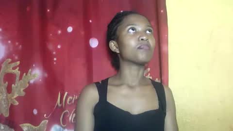 nathalie004 online show from September 17, 2025, 5:20 am