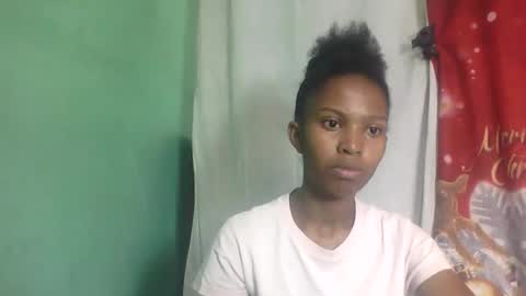 nathalie004 online show from October 13, 2025, 5:07 am