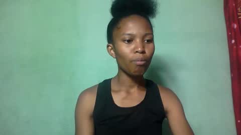 nathalie004 online show from October 27, 2025, 5:33 am