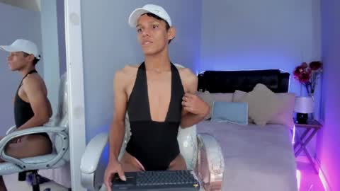 nathalie_moon_ online show from April 9, 2026, 2:00 pm