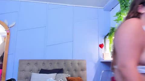 nathalie rossel online show from October 30, 2025, 8:09 pm