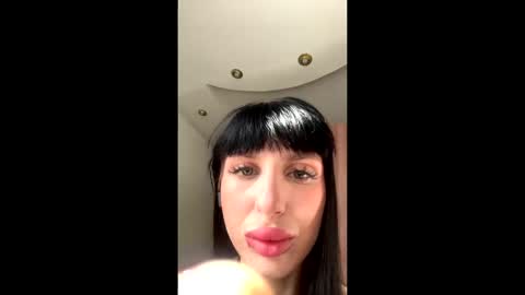 Snapshot of nathaliejerden chatting on May 3, 2026, 9:10 pm Marge online show from May 3, 2026, 9:10 pm