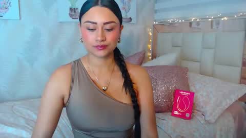 Nathalie Rose online show from May 6, 2026, 9:58 am