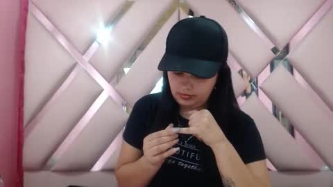 nathaly low online show from December 20, 2025, 3:13 am