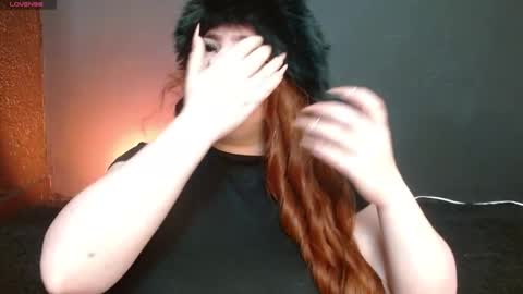   online show from September 15, 2025, 1:22 pm